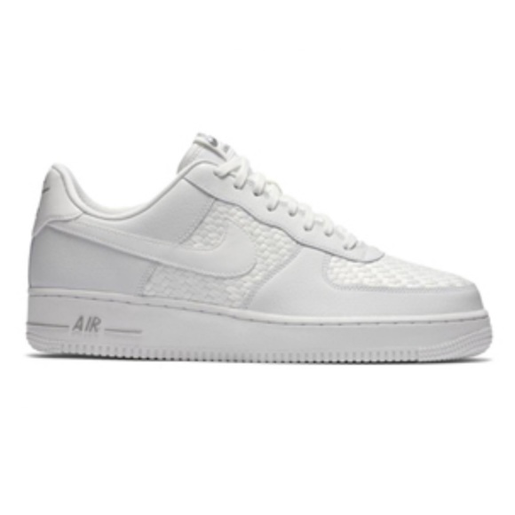 Nike Other - NIKE Air Force 1 07 LV8 White Woven Size 10.5